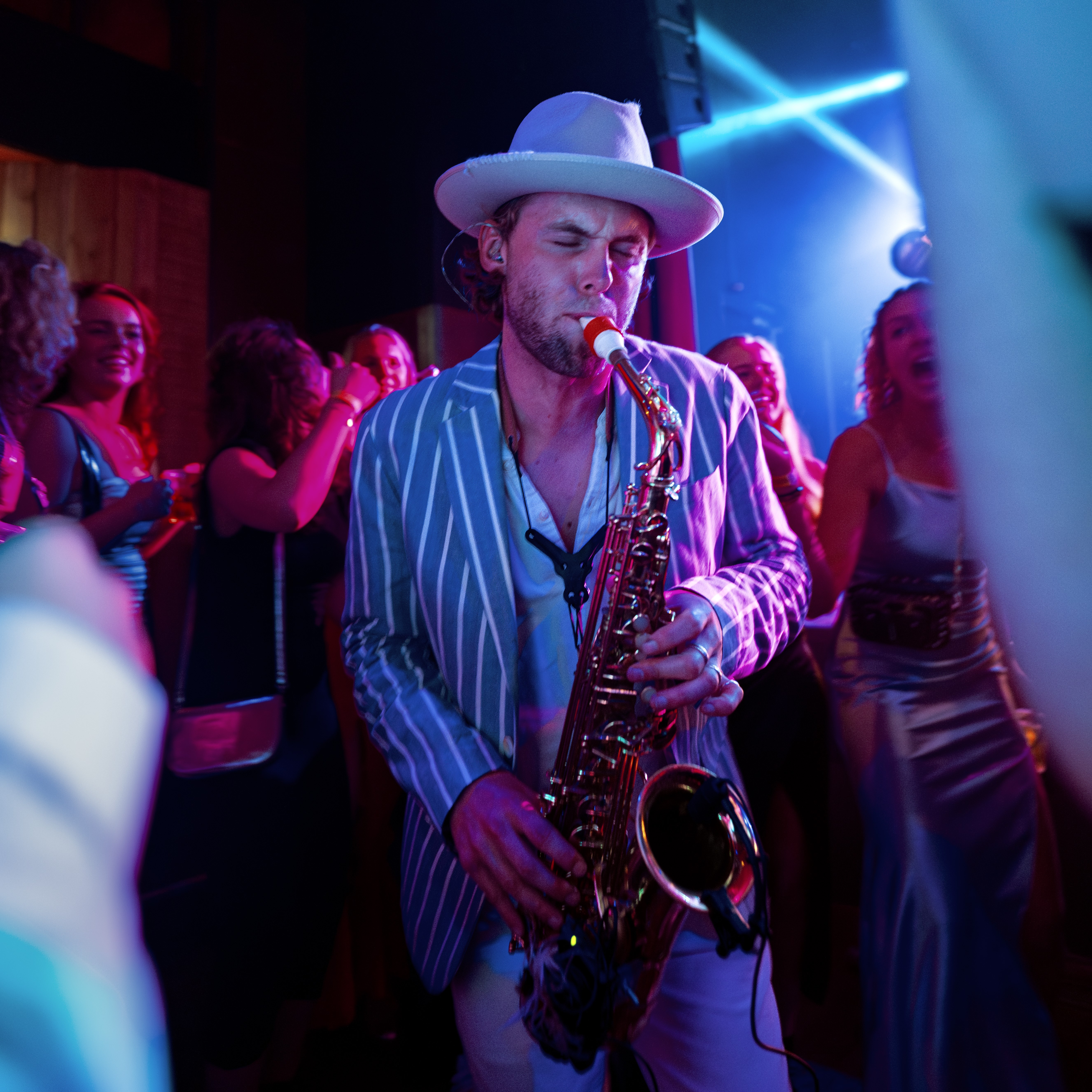 Swinging Dancing Night